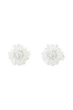 Reverse side of white acrylic scrunched flower studs – contemporary and stylish earrings featuring a unique scrunched flower design, perfect for adding a modern and fashionable touch to any outfit.