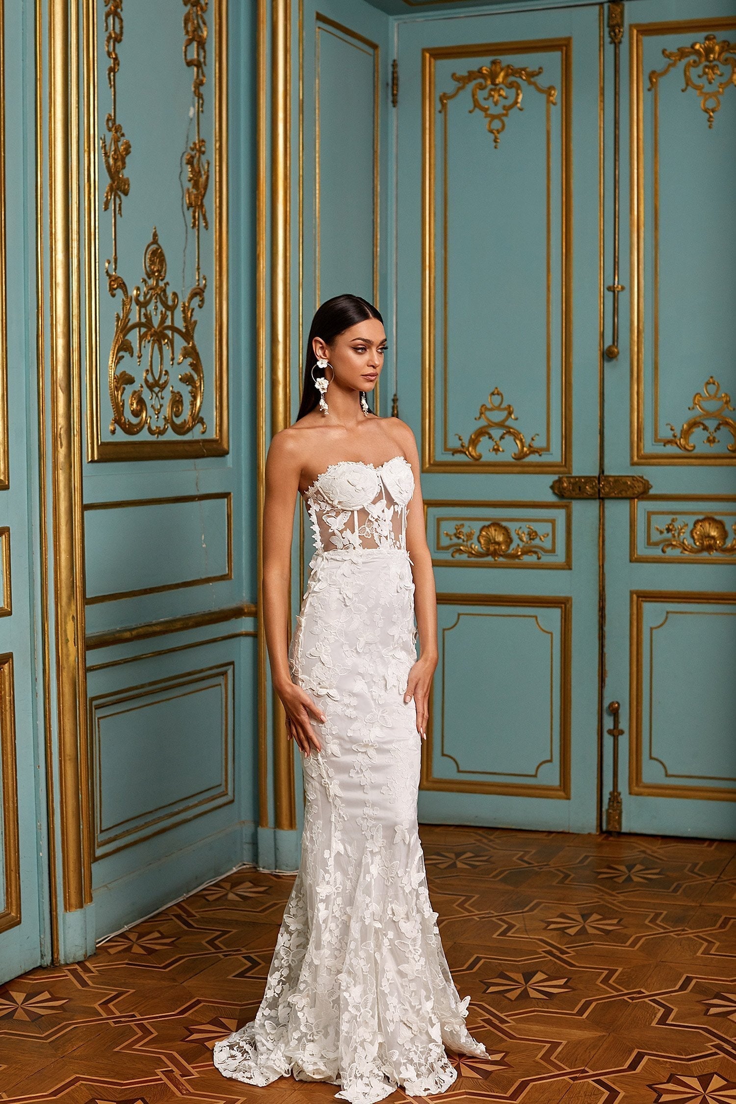 White Lace Dresses & Gowns