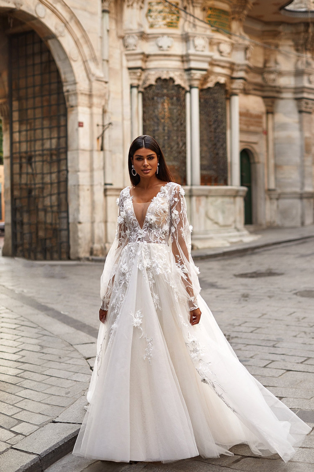 Sheer V-neck Lace Long-sleeve Wedding Gown 2021 – loveangeldress