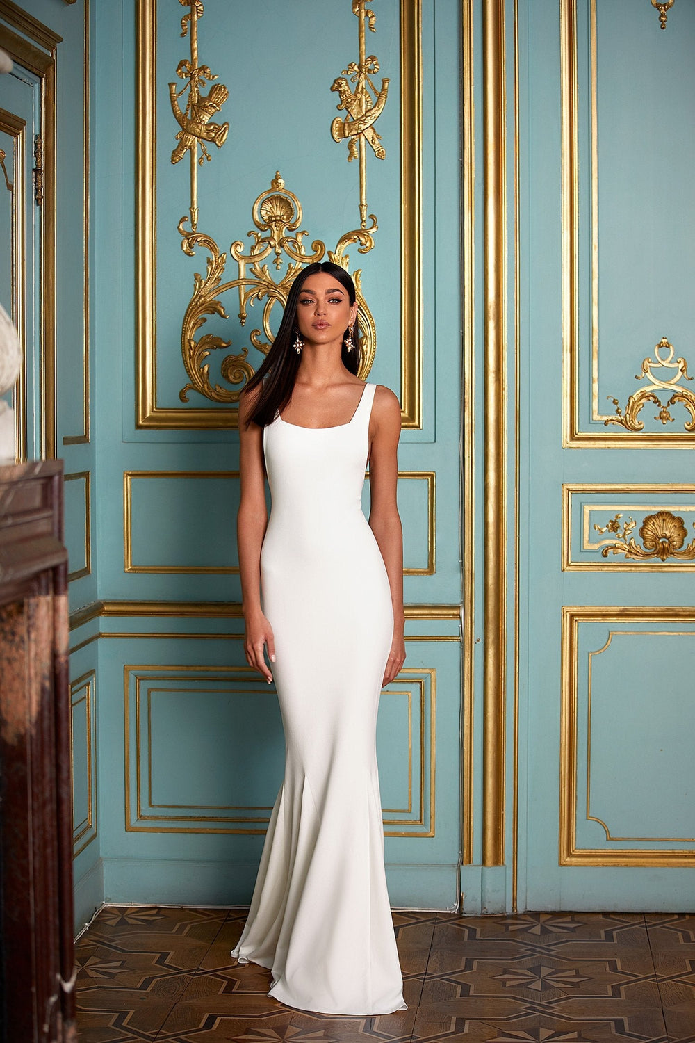 Rhea - White Crepe Gown with Square Neckline and Mermaid Train